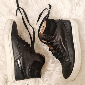 EUC women’s size 6 lace up black hi top sneaker